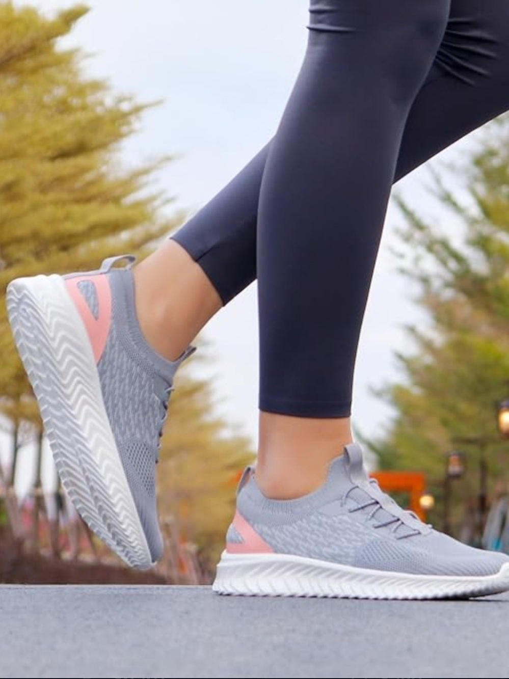 Women’s Lightweight Grey and Pink Knit Athletic Sneakers